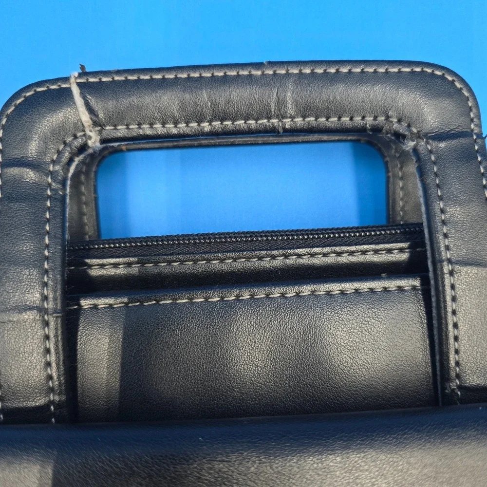FranklinCovey Black Faux Leather‎ 7 Ring Binder Planner Zip Portfolio Handle